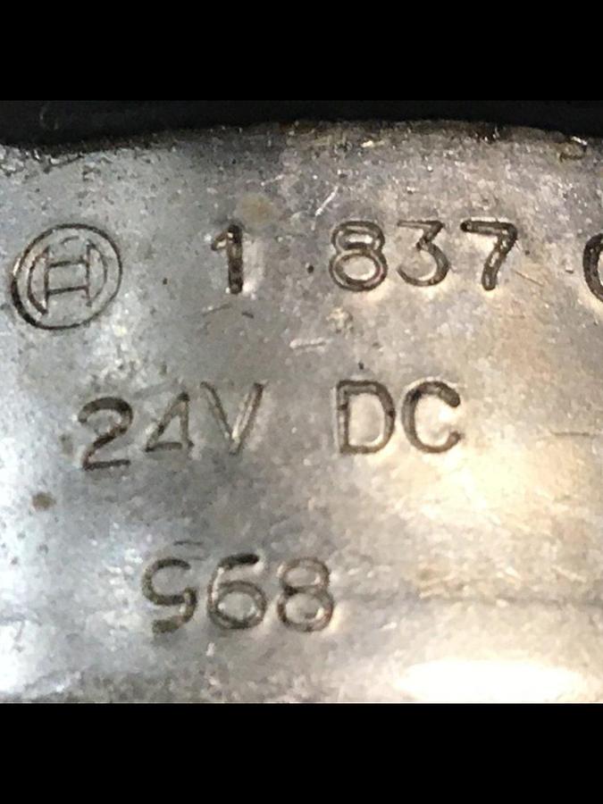 Used BOSCH Valve 9810231441 081WV06P1V1018WS024/00D51 Used