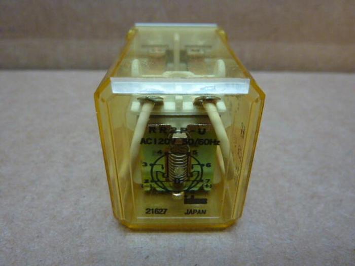 Used IDEC Relay RR2P-U #76415