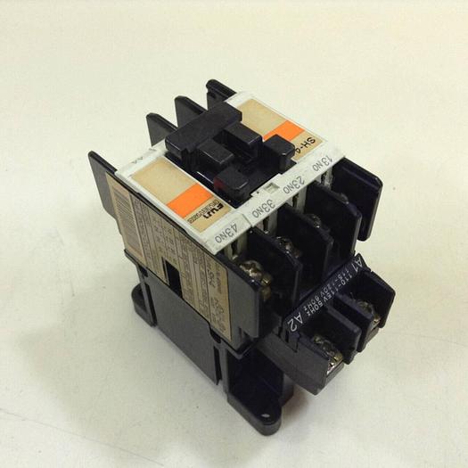 Used FUJI ELECTRIC Magnetic Contactor / Relay SH-4 4SH440 #77933