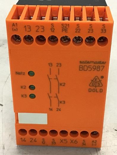 Used E DOLD & SOHNE KG Emergency Stop Module BD5987.02/001 USED #138349