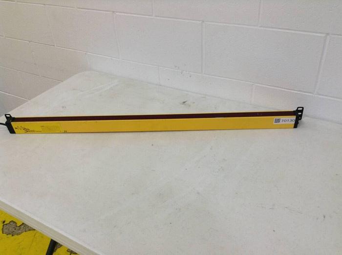 Used STI Light Curtain Transmitter MS46-20-955-Q1-X USED