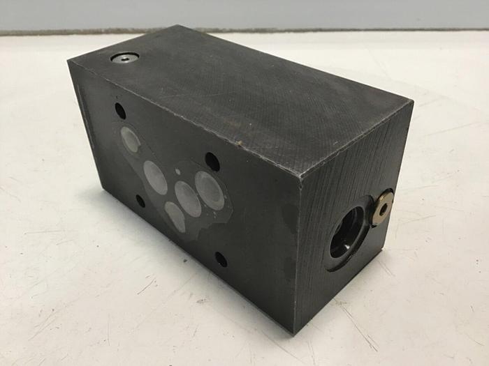 Used VICKERS Pressure Reducing Valve DGMX2-5-PP-FW-S-30-EN407 #131769