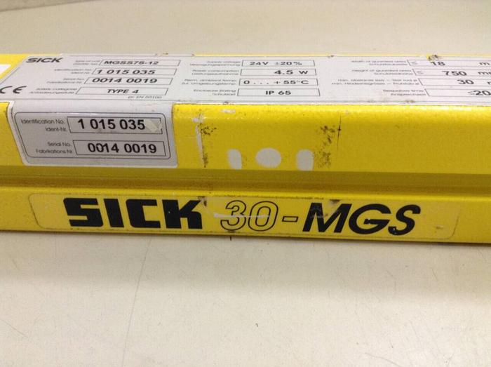 Used SICK OPTIC ELECTRONIC Light Curtain Sender MGSS75-12 #74544