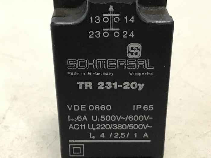 Used SCHMERSAL Limit Switch TR231-20Y #121904