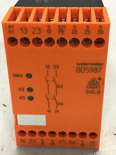 Used E DOLD & SOHNE KG Emergency Stop Module BD5987.02/001 USED #138348