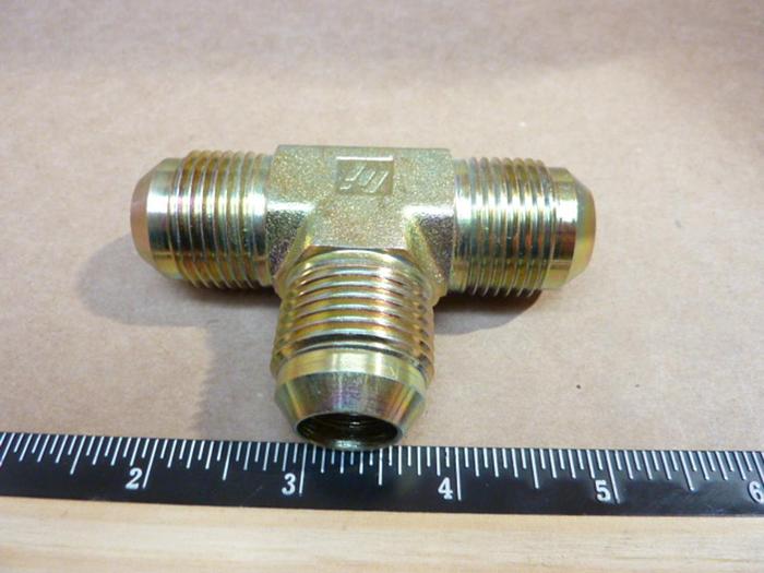 Used BI-LOK Tee 2603-12-12-12.B #40735 DNL SCRAPPED