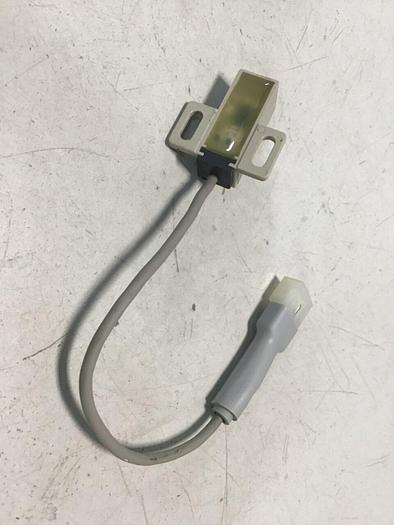 Used FUJI ELECTRIC Proximity Switch PE-B4D3 #128428