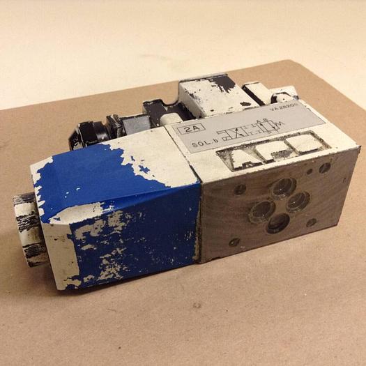 Used VICKERS Directional Control Valve DG4V32AMP7H750 #78617