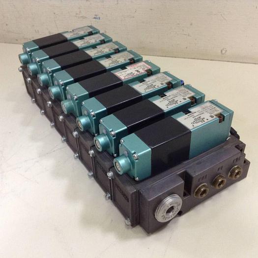 Used NUMATICS Control Block w/ Valves 082SA415M #80025