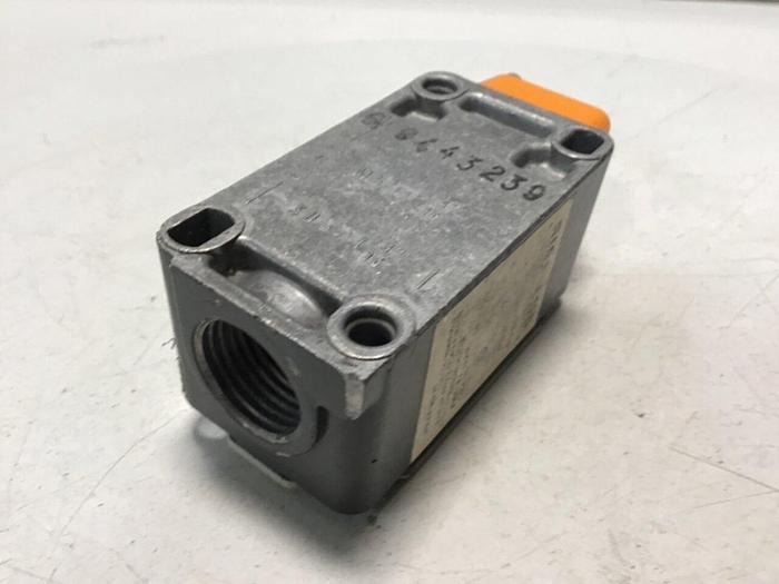 Used SIEMENS Limit Switch 3SE3 170-1C #121127