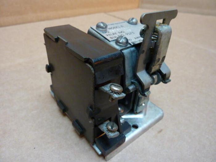 Used CUTLER HAMMER Motor Starter 9575ED44-1 #27800