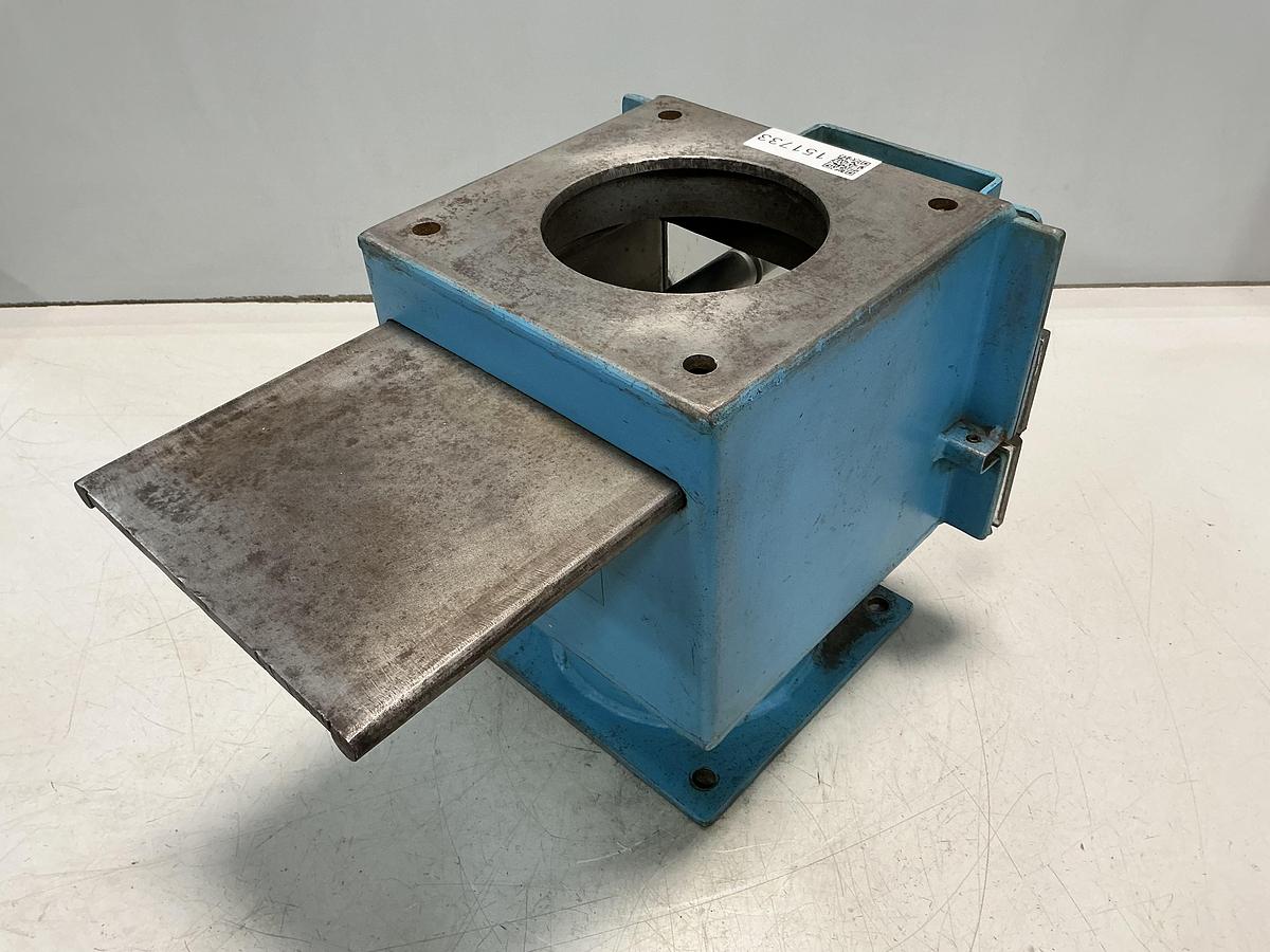 Used METAL FABRICATORS NO MODEL NUMBER