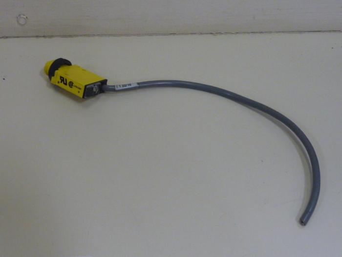 Used BANNER ENGINEERING Sensor SM31R #83895