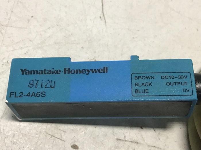Used YAMATAKE Proximity Switch FL2-4A6S #128191