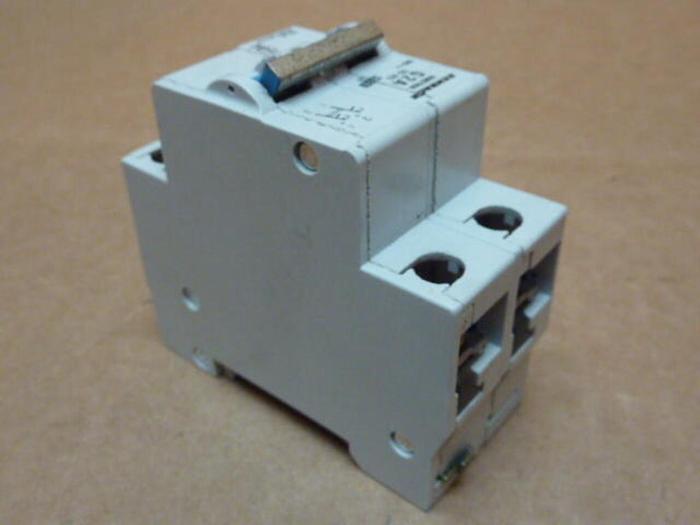 Used SCHRACK 2 Amp Circuit Breaker SD-82G 2A #27888