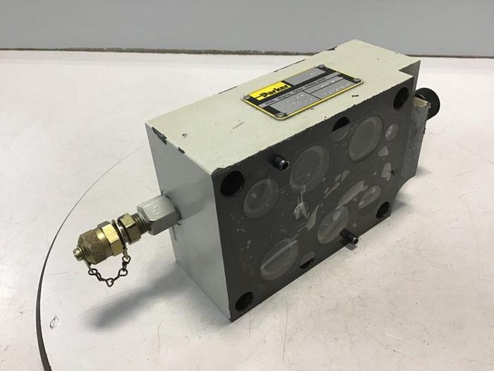 Used PARKER Valve PRM6PA25KN33XB570 #137920