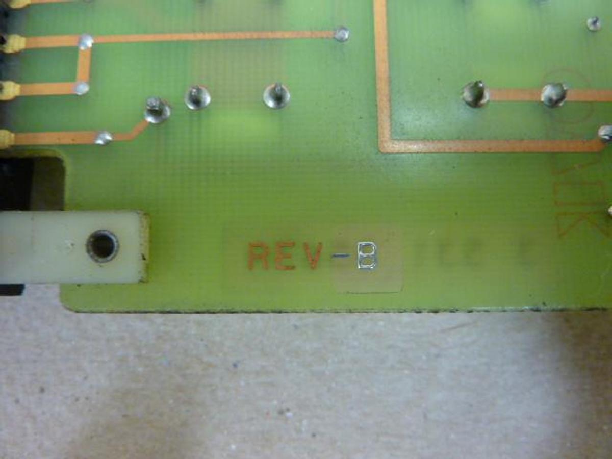 Used CINCINNATI MILACRON Output Board 3-531-3563A Used
