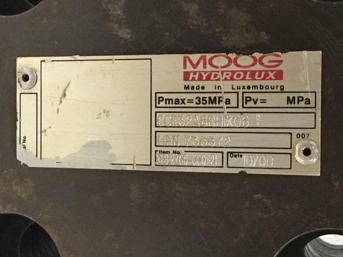 Used MOOG Valve CCE32A6RH1X06 #98341