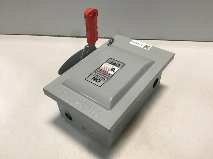 Used SIEMENS 30 Amp Safety Disconnect Switch HNF361 VBII #137844