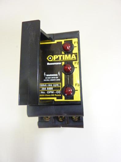 Used BUSSMANN 30 Amp Fuse Block OPM-CC #44202