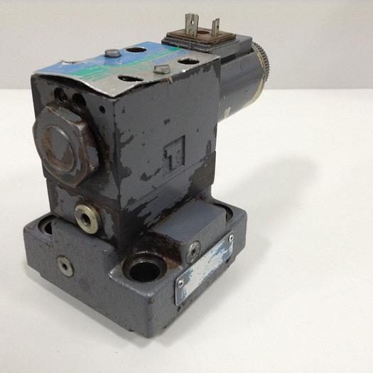 Used VICKERS Valve CVCS25D3S210S32A99AP110Z108 #89960
