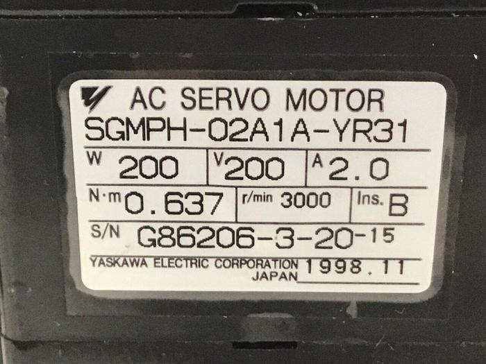 Used YASKAWA Servo Motor SGMPH-02A1A-YR31 #124732