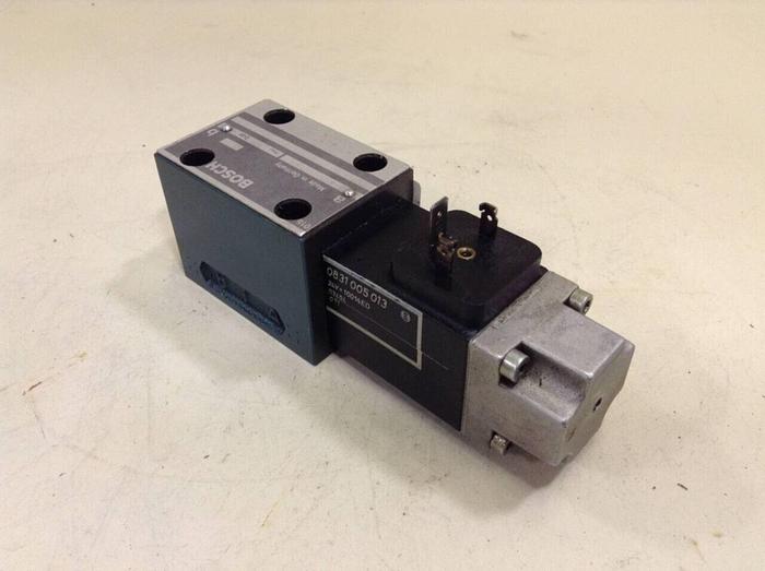 Used BOSCH Valve 0 810 090 240 #80816