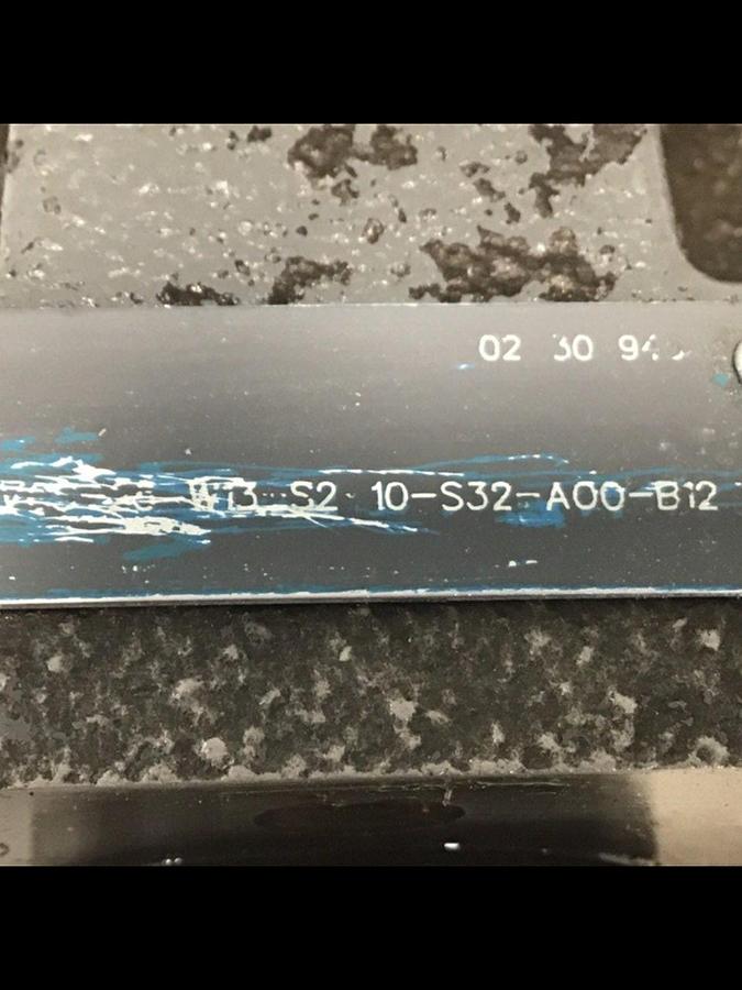 Used VICKERS Valve DG4V3S2AMUHL760EN490 Used