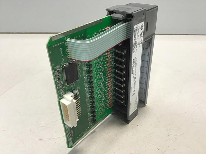 Used ALLEN BRADLEY Input Module 1746-IV16 SER C #118324