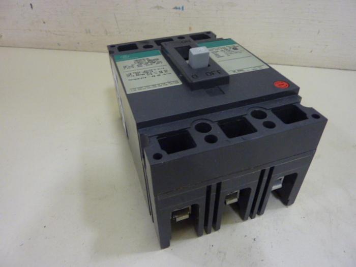 Used GENERAL ELECTRIC / GE 25 Amp Circuit Breaker TED136025 #64097