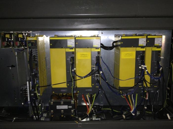 Used MILACRON 110 Ton Injection Molding Machine ROBO 110SIB USED