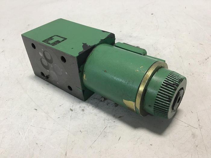 Used VICKERS Valve DG4V3S22AMUHL760EN490 Used
