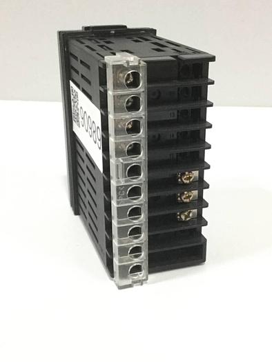 Used OMRON Temperature Controller E5EN-C1P #90989