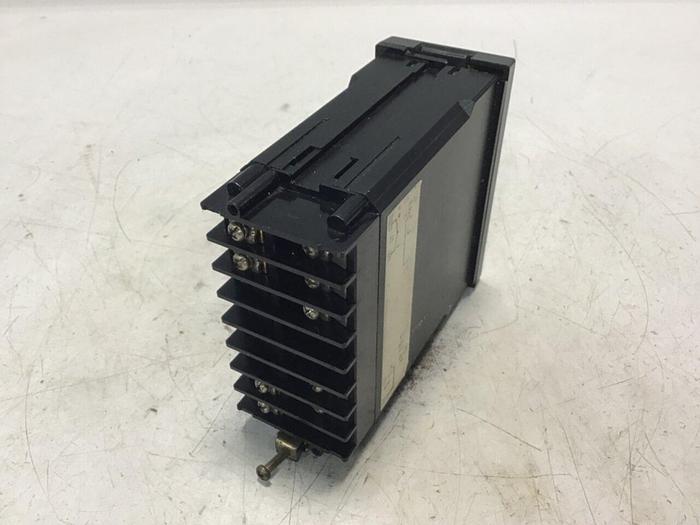 Used RKC Temperature Control REX-C400FJA3-MAN Used