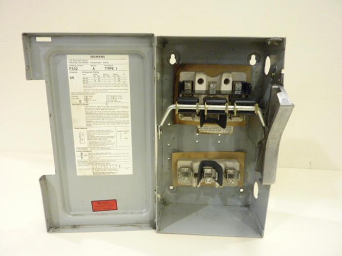Used SIEMENS 60 Amp Safety Disconnect Switch F352 #42978