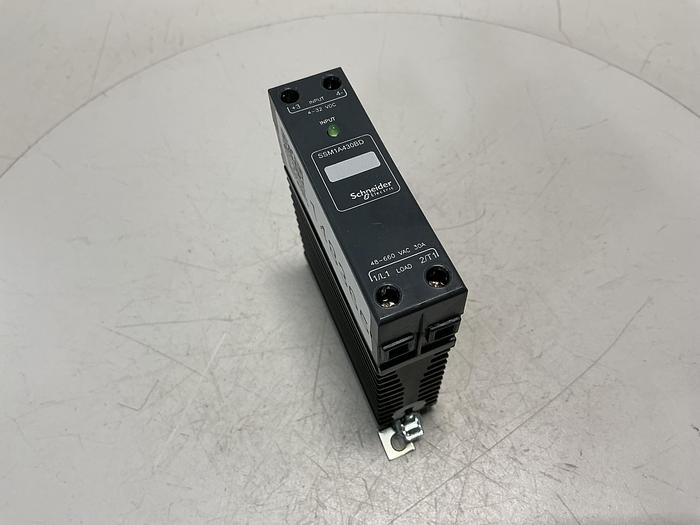 Used SCHNEIDER ELECTRIC SSM1A430BD