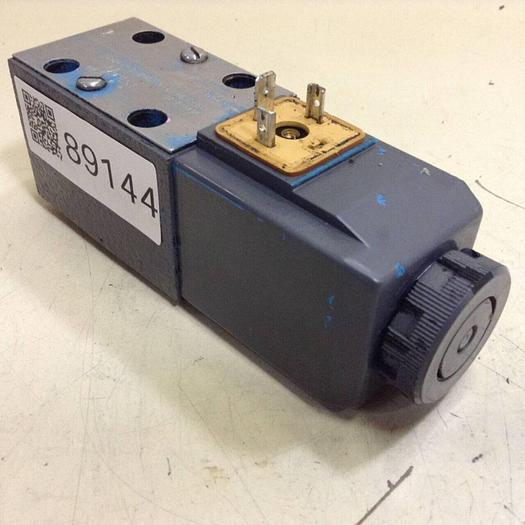 Used VICKERS Valves DG4V-3-2AL-M-U-HL7-60 #89144