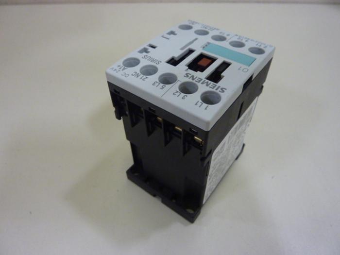 Used SIEMENS Contactor 3RT1017-1BB42 #63573