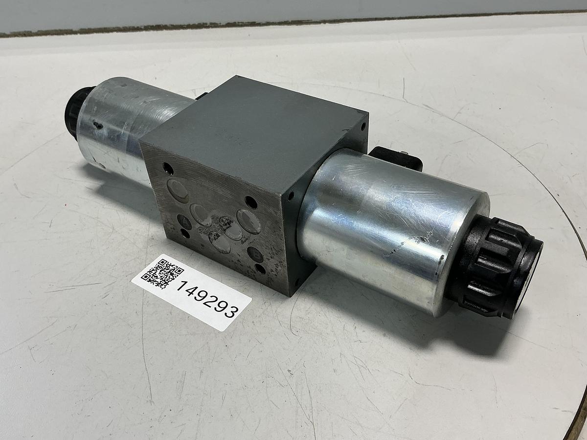 Used REXROTH 4WE 10 E67/32/CG24N9Z4/T0S