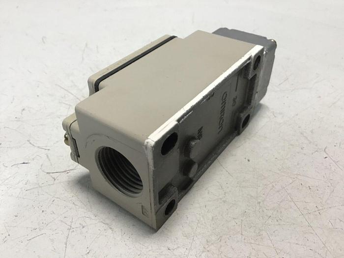Used OMRON Limit Switch D4B-2171N #122006