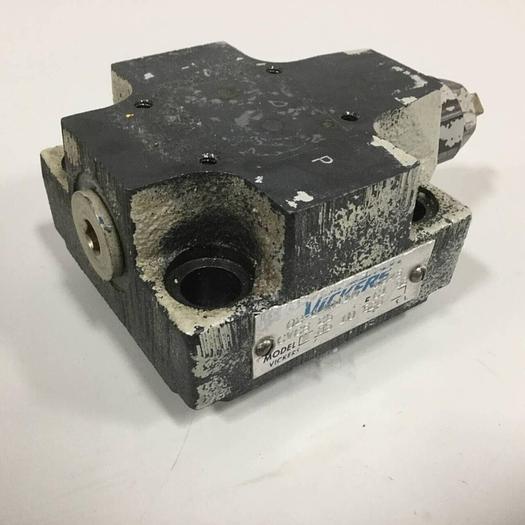 Used VICKERS Valve CVCS25C1S2W3510S26 #99576