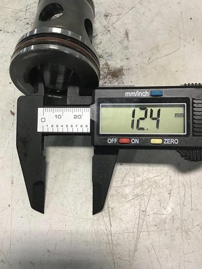 Used VICKERS Cartridge Valve Insert 25-D10-30 USed