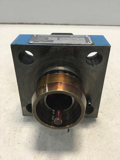 Used BOSCH Valve 0 810 060 045 USED