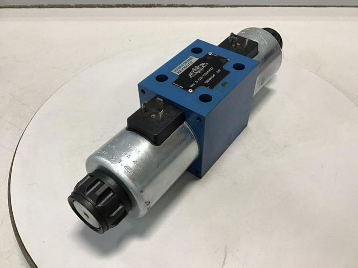 Used REXROTH Valve 4WE10Q32/CG24N9Z4 USED