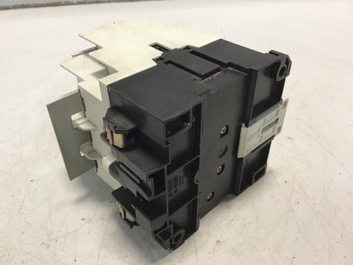 Used MITSUBISHI Magnetic Contactor S-N65 #134223
