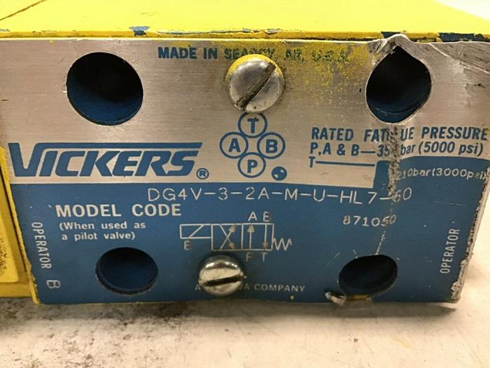 Used VICKERS Valve DG4V-3-2A-M-U-HL7-60 Used