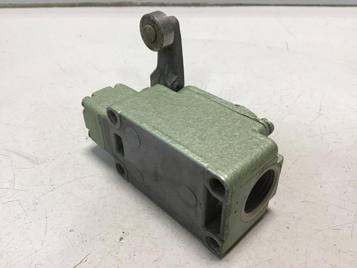 Used OMRON Limit Switch WLCA2-2 #121871