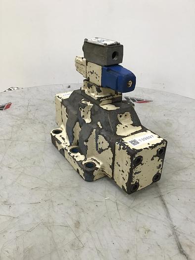 Used VICKERS DG4V368CWB10