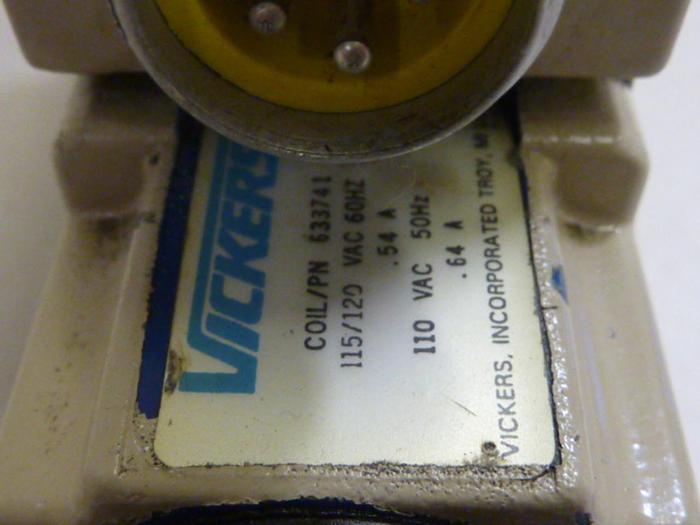 Used VICKERS Directional Control Valve DG4V32CMPA5WLBP1540 #66067