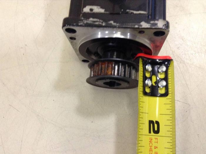 Used YASKAWA AC Servo Motor SGMP-01AWYR12 Used